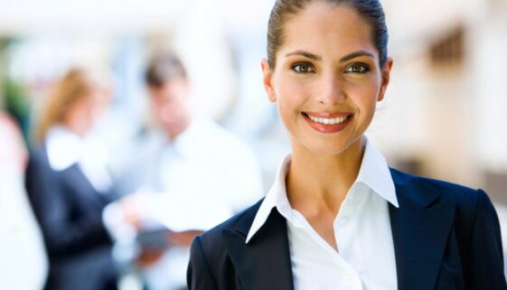 Being-a-Leader solo woman
