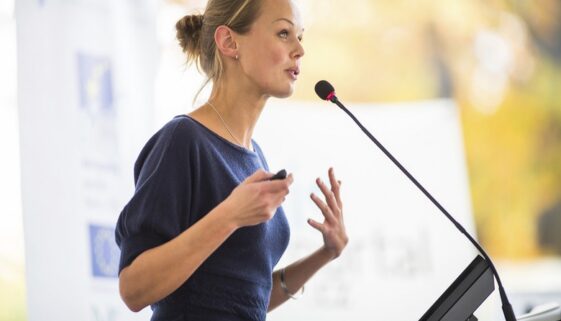 businesswoman-gives-presentation-thinkstockphotos1