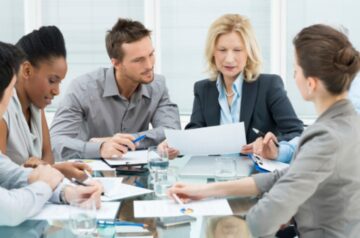 colleagues-in-meeting-thinkstockphotos1