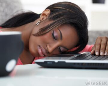 woman-asleep-on-her-computer